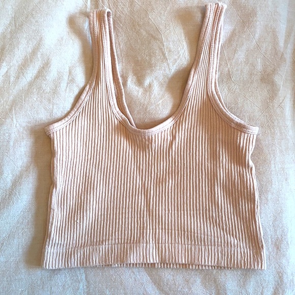 Urban Outfitters Cropped Tank - Picture 2 of 3